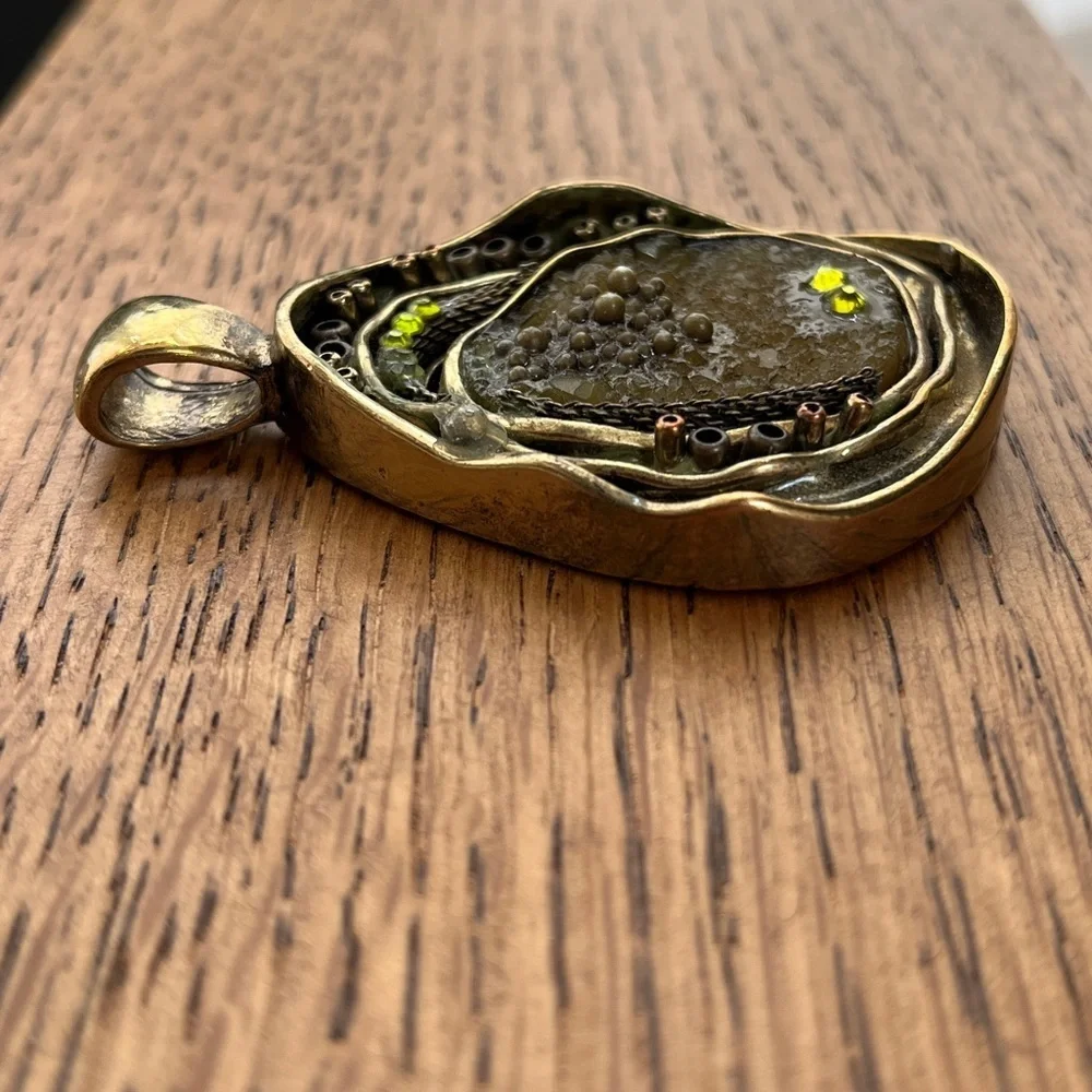 PENDANT Large Bronze Tone Metal Abstract Moss Green Lagenlook Statement Piece - Picture 5 of 12